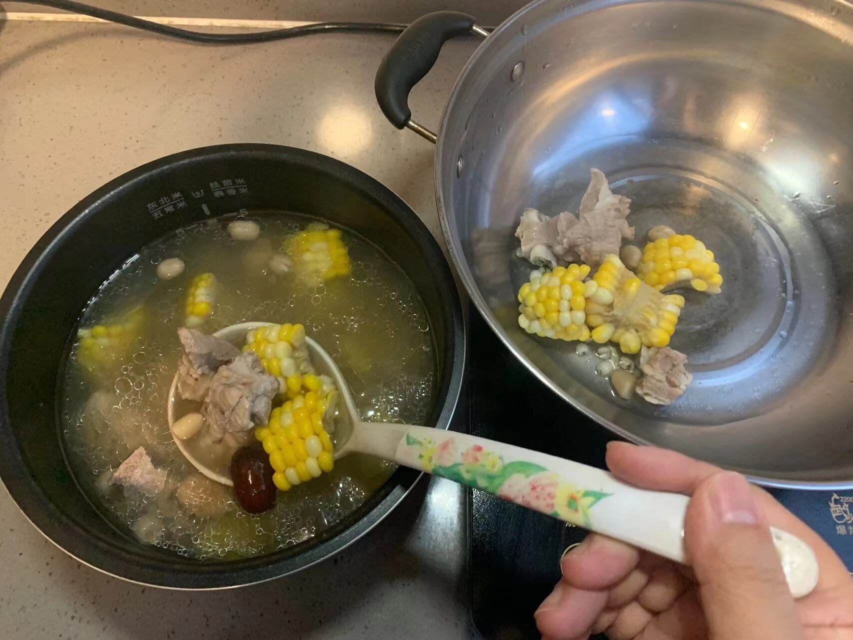 舀到汤锅里